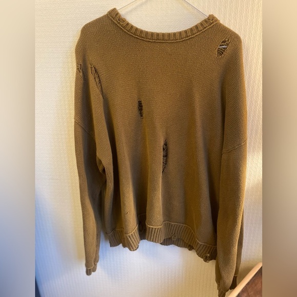 Urban Outfitters Distressed Sweater - Picture 3 of 4